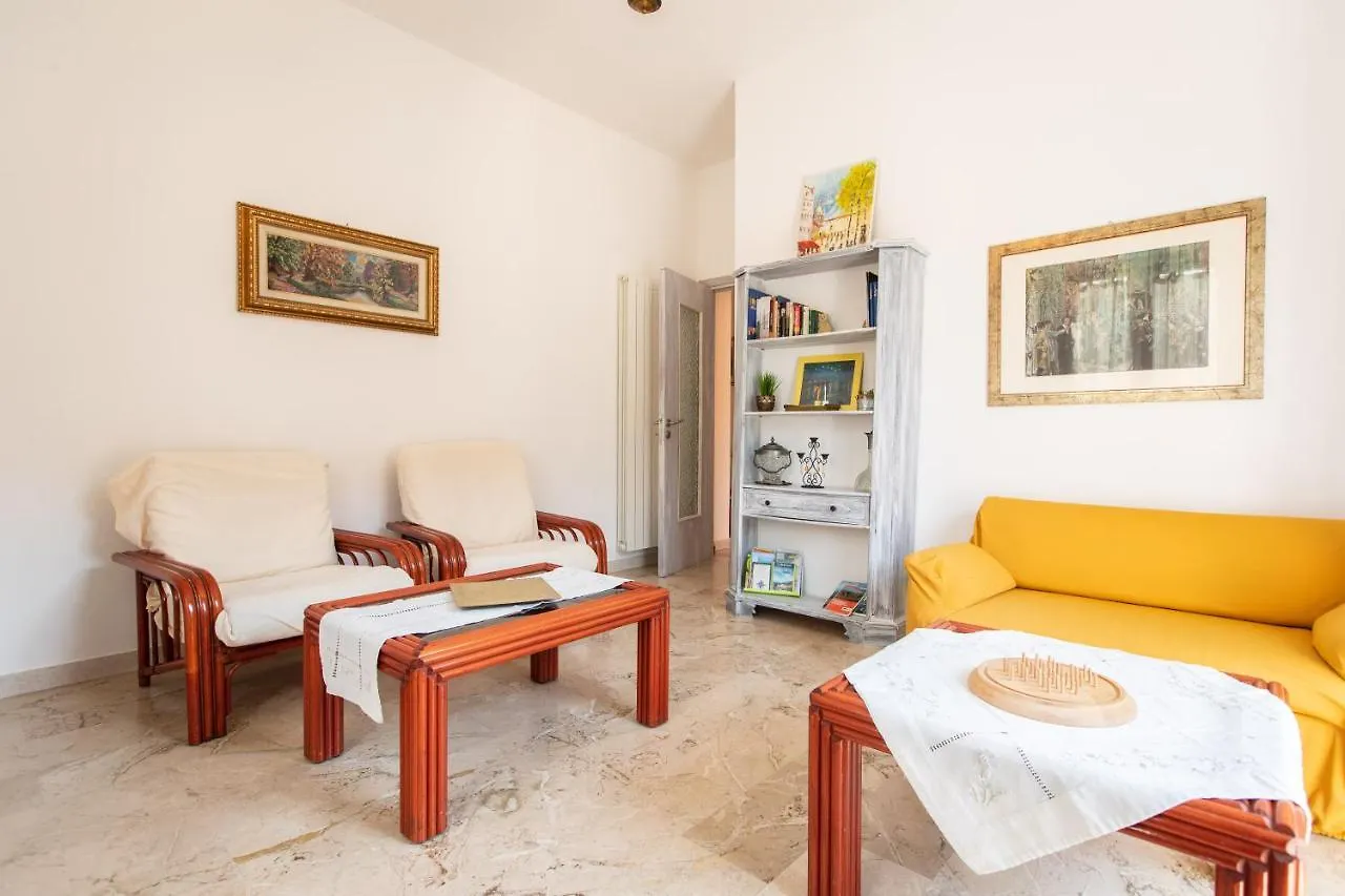 Finestra Sul Borgo Apartment Finale Ligure