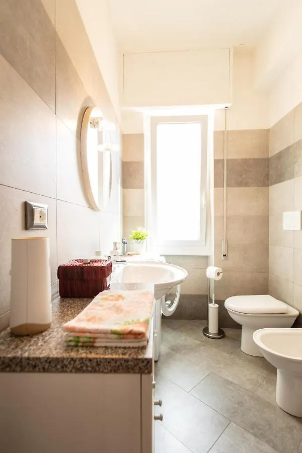 Finestra Sul Borgo Apartment Finale Ligure Italy