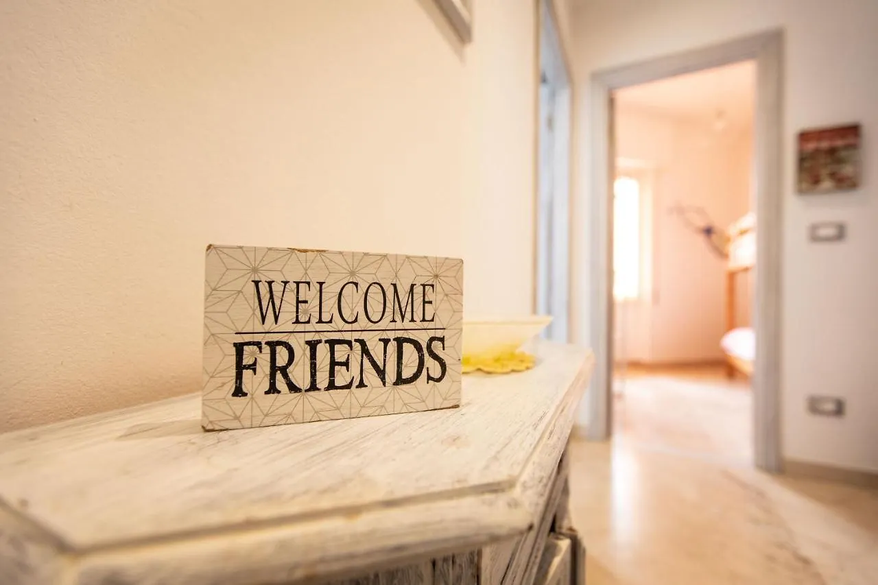 Finestra Sul Borgo Apartment Finale Ligure Italy