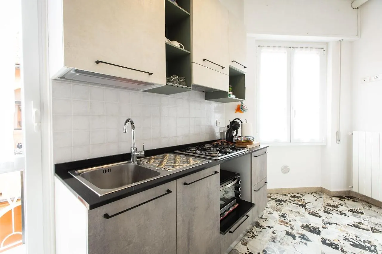 Finestra Sul Borgo Apartment Finale Ligure 0*,