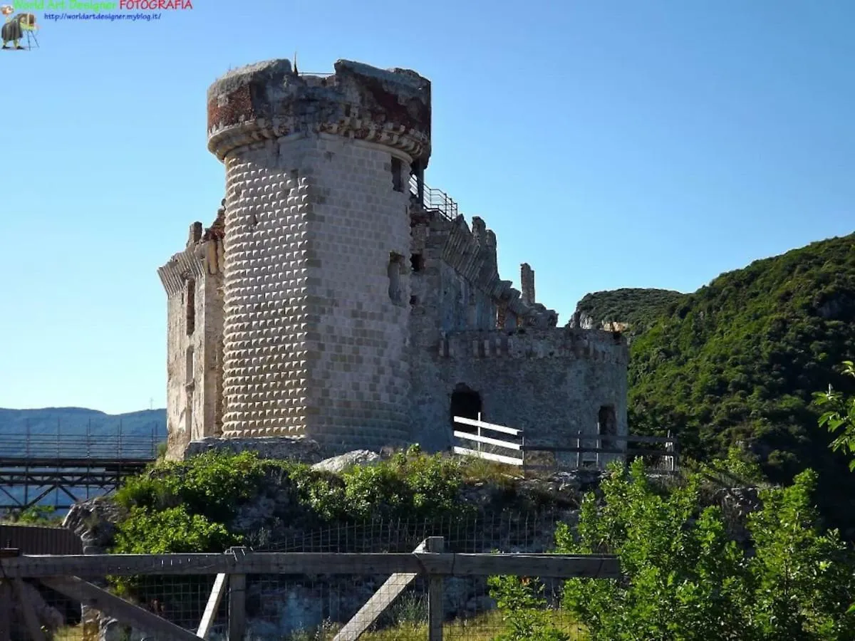 Finestra Sul Borgo Apartment Finale Ligure