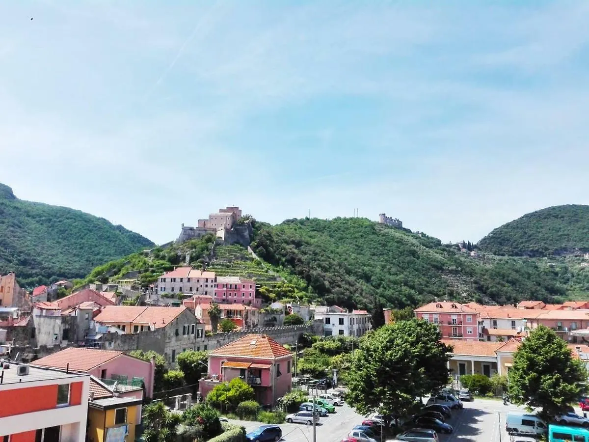 Finestra Sul Borgo Apartment Finale Ligure