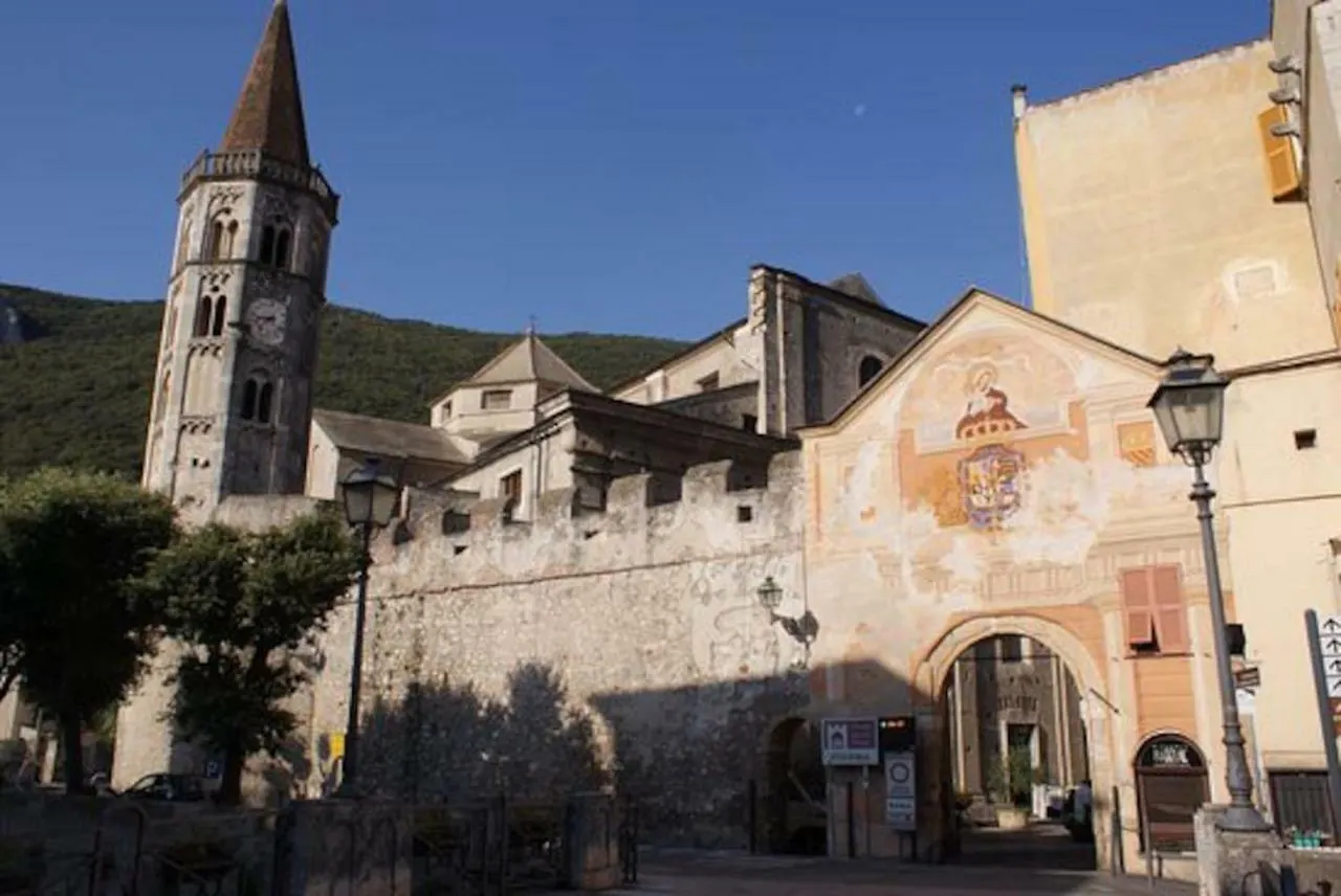 Finestra Sul Borgo Apartment Finale Ligure
